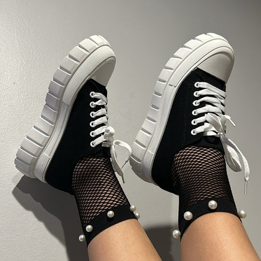 Black platform canvas sneakers