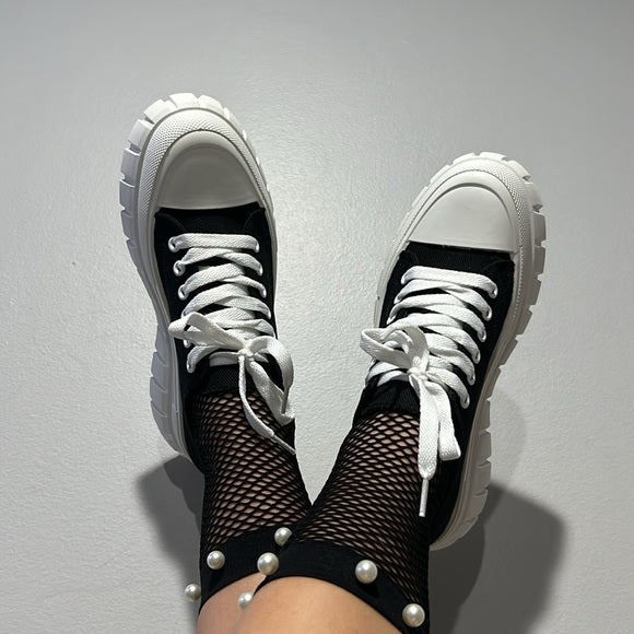 Black platform canvas sneakers