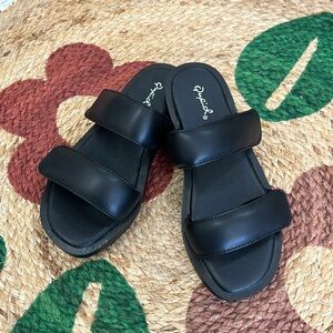 Velcro strap sandals